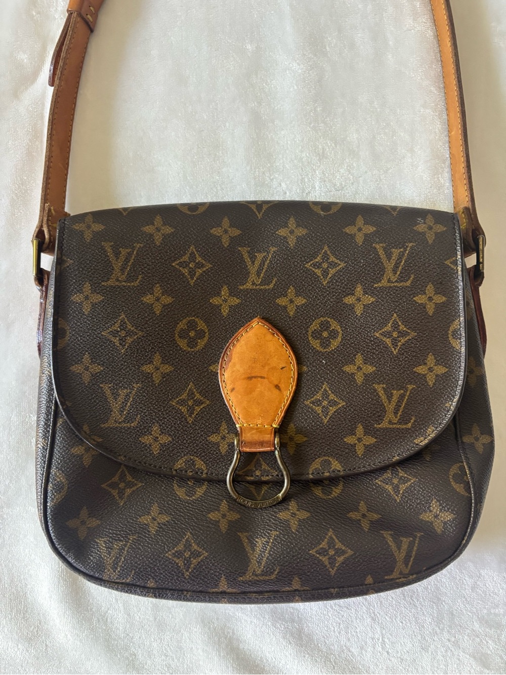 Louis Vuitton Monogram Crossbody with Tan Trim - Picture 2 of 3